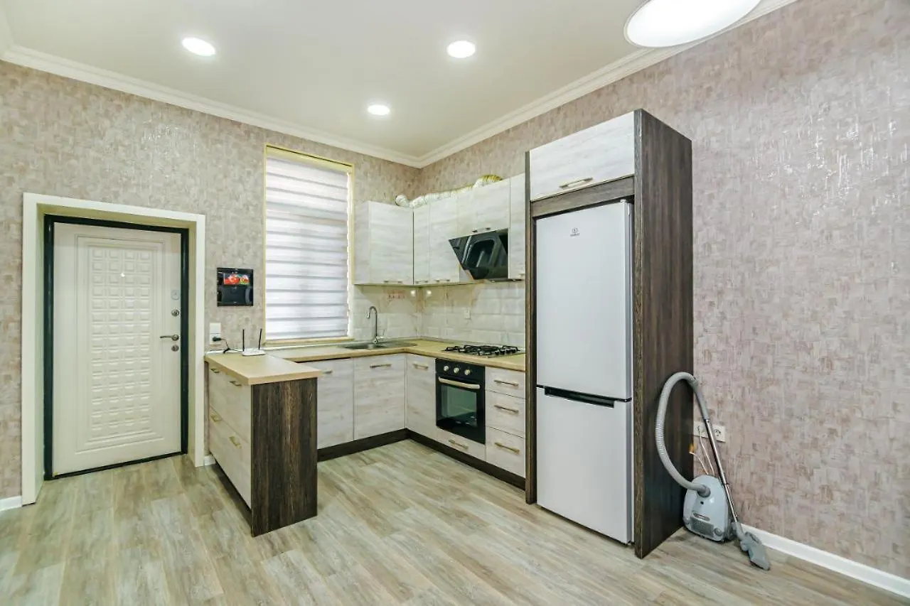 Luxury Apartment In Targovu Baku