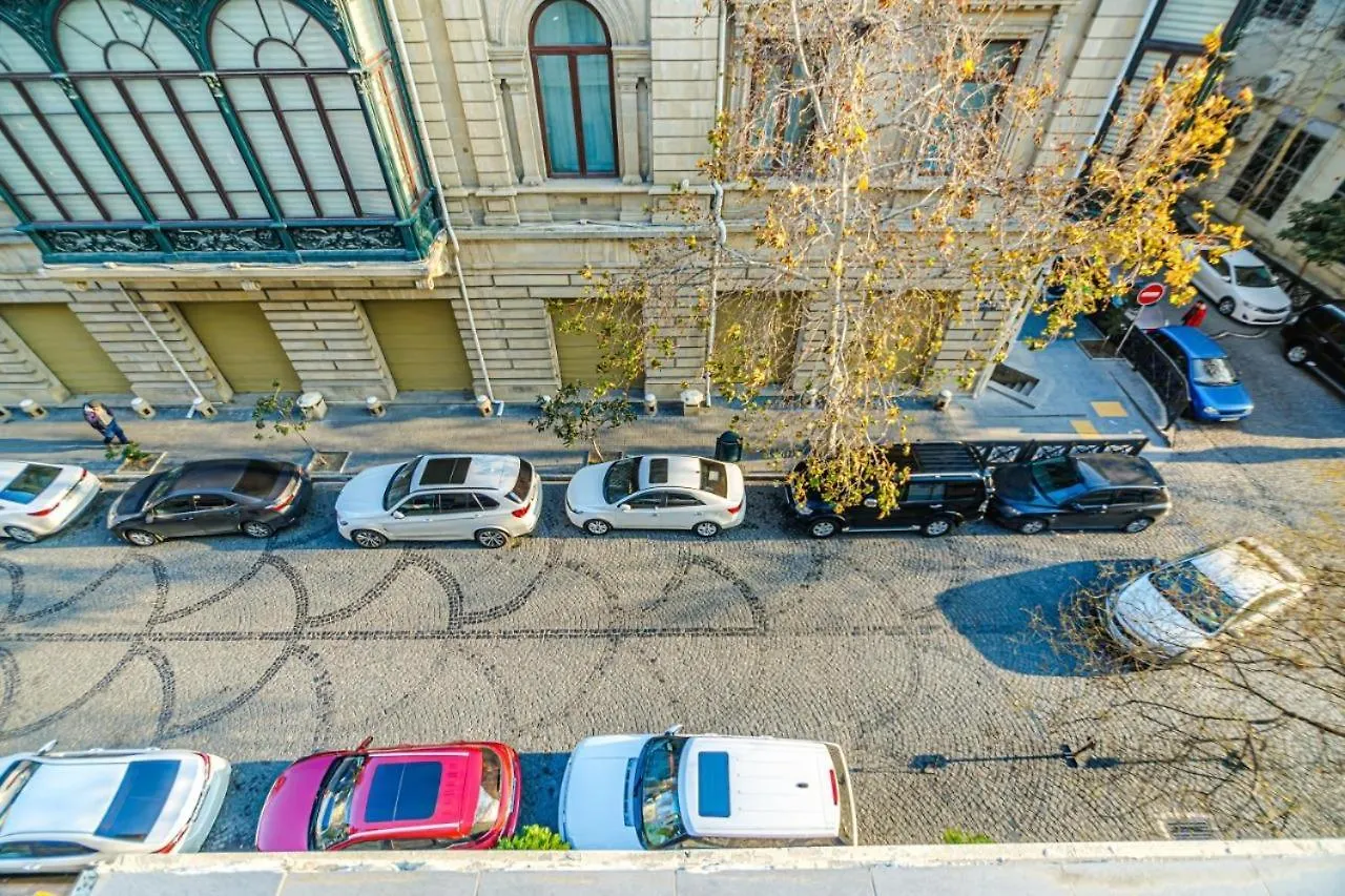 Luxury Apartment In Targovu Baku