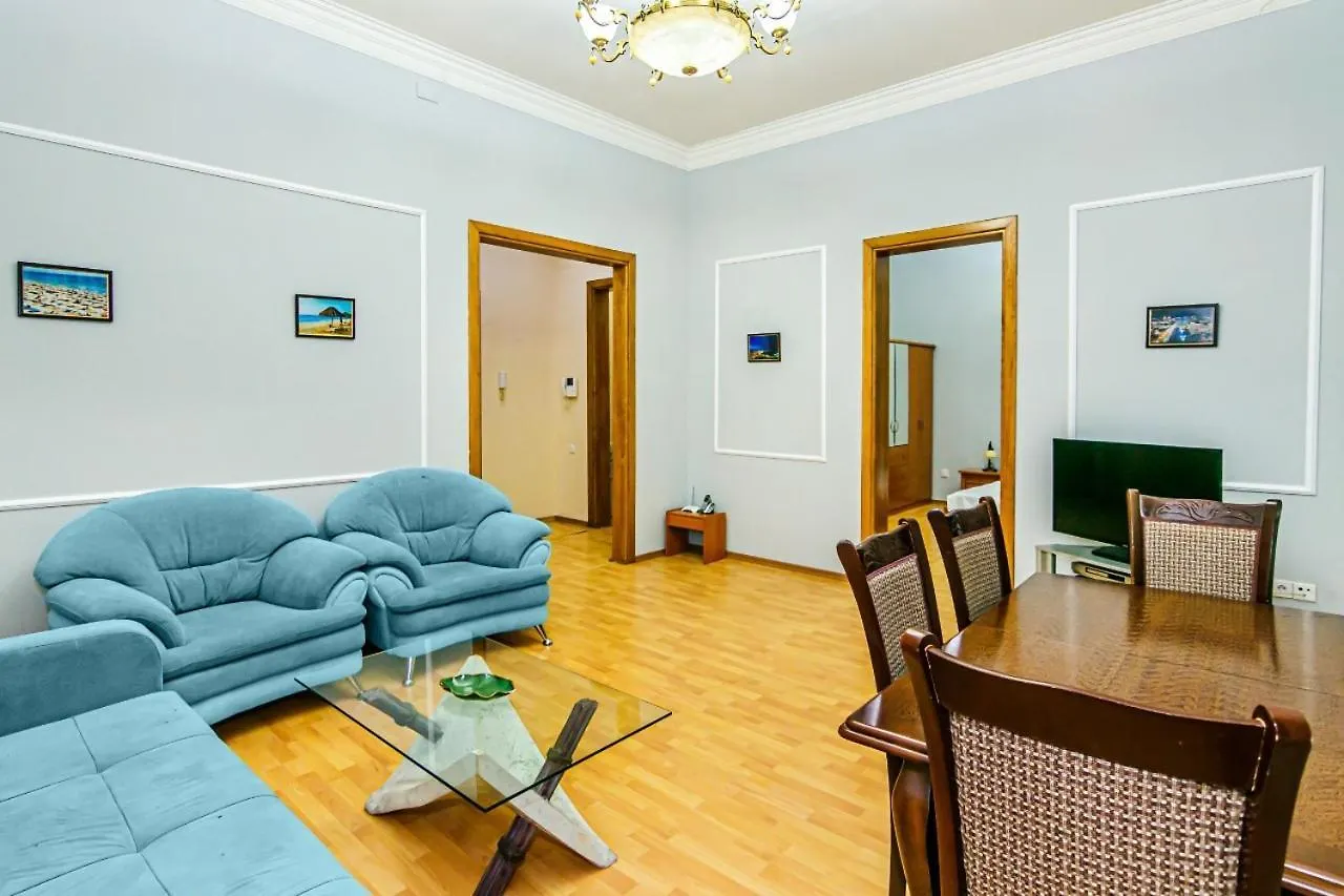 Luxury Apartment In Targovu バクー